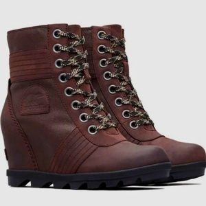 Sorel Lexie Wedge in dark brown. They have only been worn a few times.